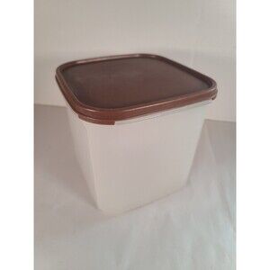 Vintage Tupperware 17 cup Modular Mates #1621-2  With Brown Lid